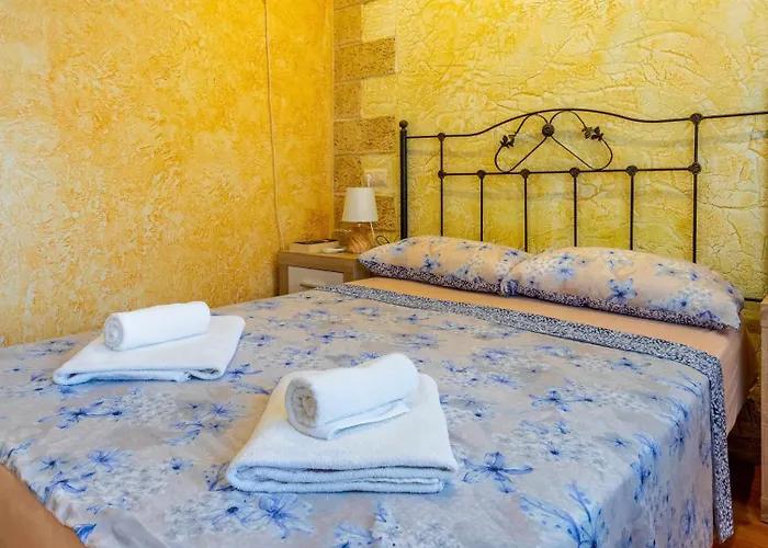 Inftour Geminis 3 Apartmán *